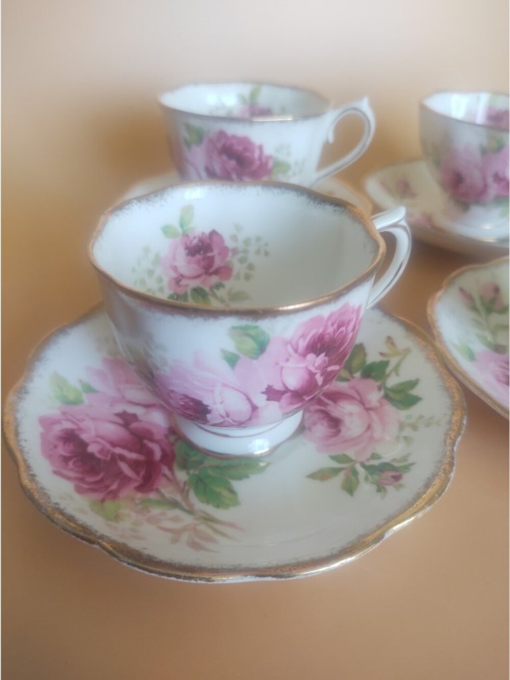 Vintage Royal Albert Tea Cup & saucer sets(4) American Beauty